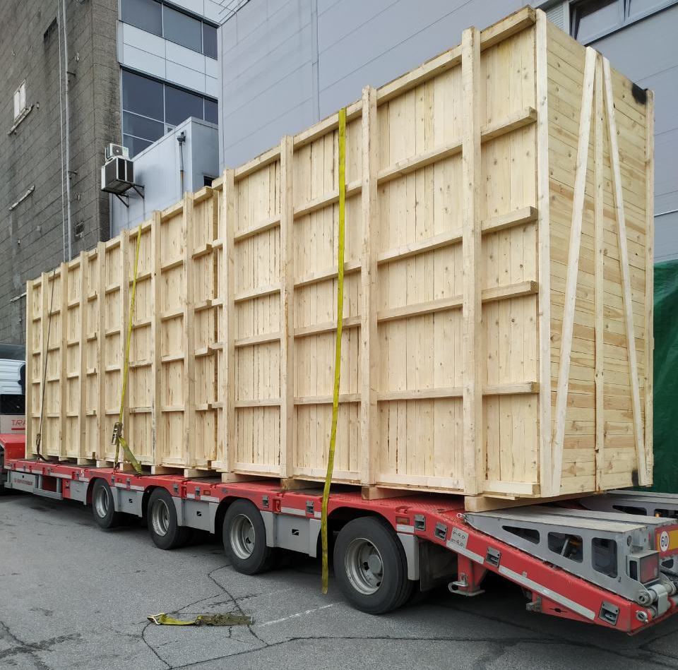 Гоу грузовая. Ящики для крупногабаритных грузов. Деревянная упаковка для транспортировки груза.